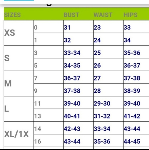 Gorgeous layered ruffle top - Picture 8 of 8